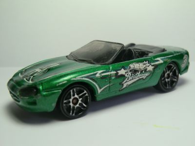 Jaguar XK-8