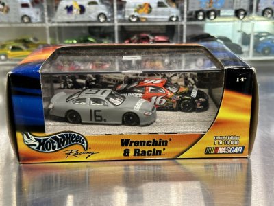 Wrenchin' & Racin' - Greg Biffle