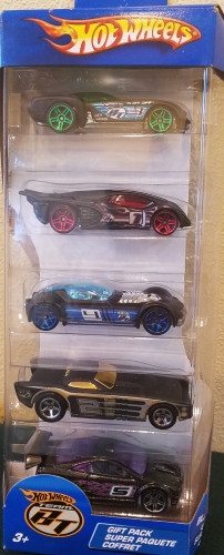 Black Tops Gift Pack