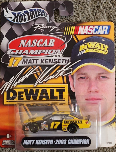 Taurus Stocker Matt Kenseth 2003 Champion (DeWalt)