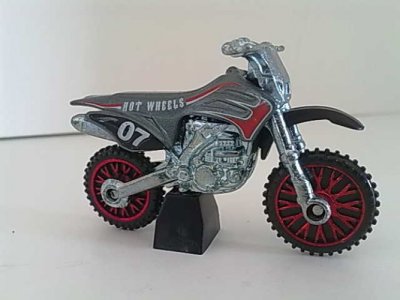 HW450F