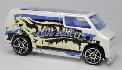Custom '77 Dodge Van