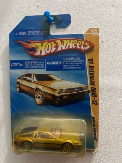 81 DeLorean DMC-12