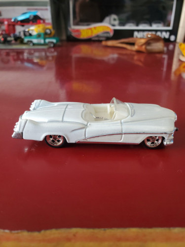 51 Buick Lesabre Concept
