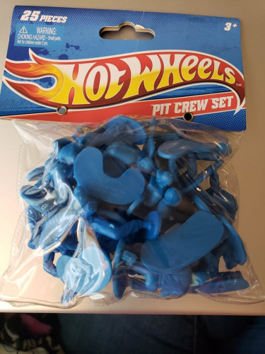 25 Piece Pit Crew Set