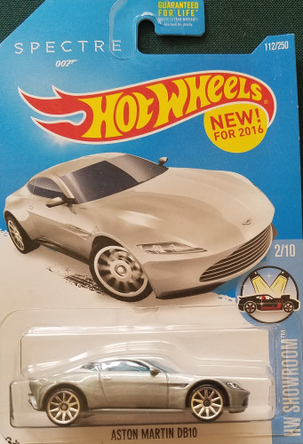 Aston Martin DB10