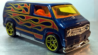 Custom '77 Dodge Van