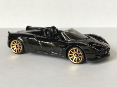 17 Pagani Huayra Roadster