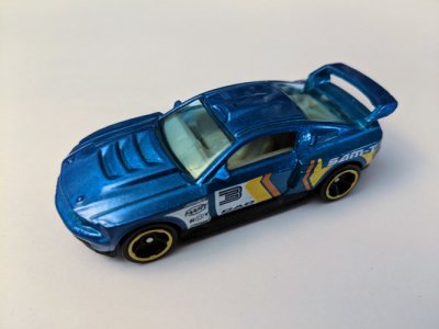 Custom '12 Ford Mustang