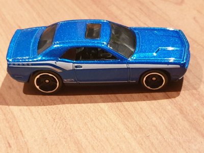08 Dodge Challenger