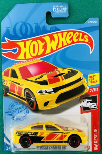 15 Dodge Charger SRT