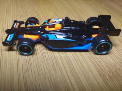 2011 IndyCar Oval Course Race Car