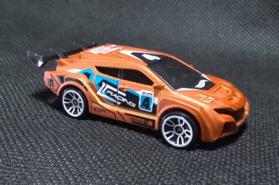 Loop Coupe
