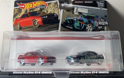 Nissan Skyline GT-R (BNR32) & Nissan Skyline GT-R (BNR32)