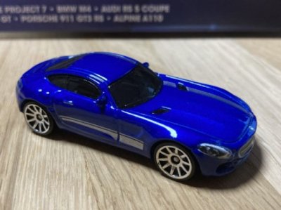 15 Mercedes-AMG GT
