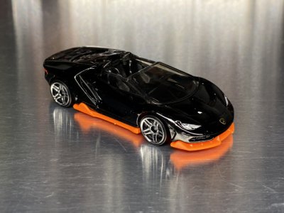 16 Lamborghini Centenario Roadster
