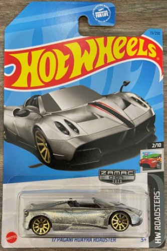 17 Pagani Huayra Roadster
