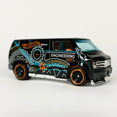 Custom '77 Dodge Van