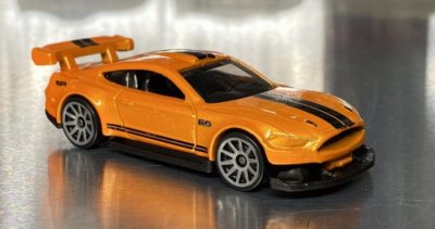 Custom '18 Ford Mustang GT