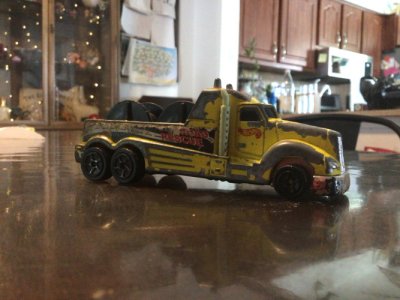Peterbilt Wire Truck