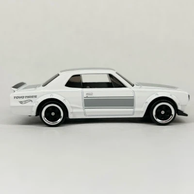 Nissan Skyline H/T 2000GT-X
