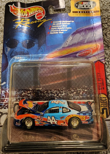 #44 Pontiac Grand Prix - Kyle Petty