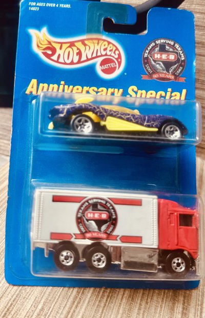 H-E-B Aniversary Special 2-Pack