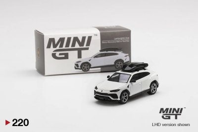 Lamborghini Urus Bianco Monocerus Matt w/ Roof Box