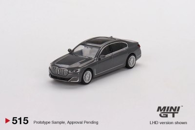 BMW 750Li xDrive Bernina Grey Amber Effect