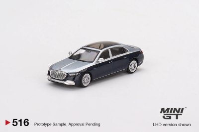Mercedes-Benz Maybach S680 Cirrus Silver / Nautical Blue Metallic
