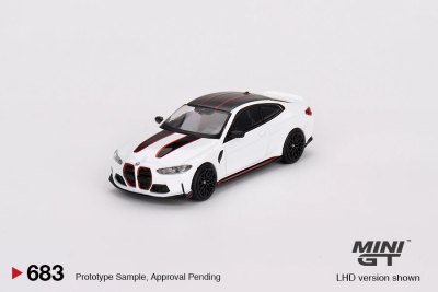 BMW M4 CSL Alpine White
