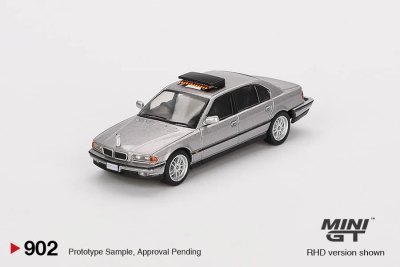 BMW 750 iL "Tomorrow Never Dies"