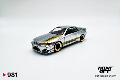 Nissan Skyline GT-R (R32) VeilSide Combat C-I
Chrome