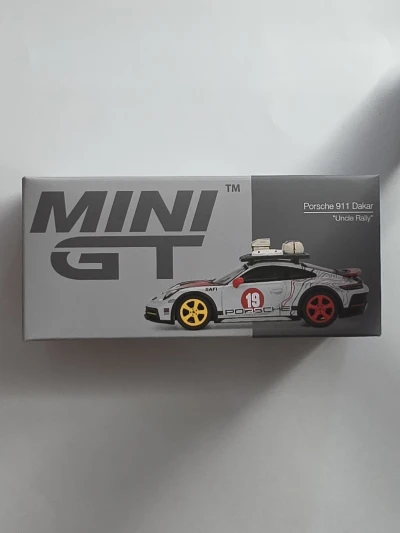 Porsche 911 Dakar “Uncle Rally”