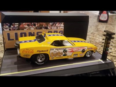 Plymouth Barracuda Funny Car Snake