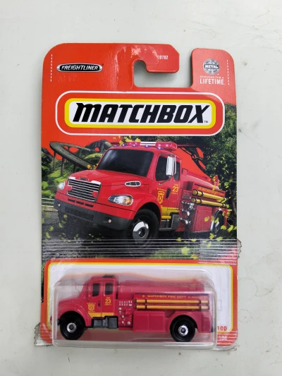Freightliner M2 106