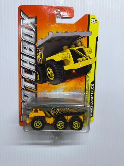 3-Axle Dump Truck