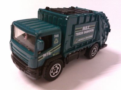 08 Garbage Truck