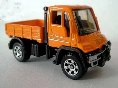 Mercedes-Benz Unimog U300