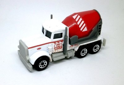 Peterbilt (Cement Mixer)