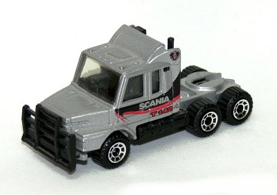 Scania T142