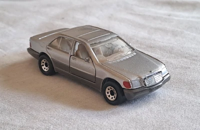 Mercedes-Benz 600SEL