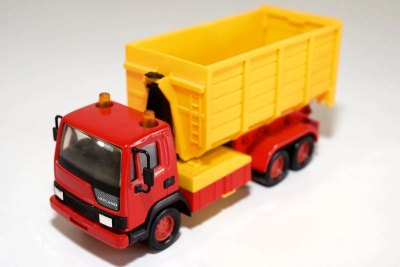 Skip Truck