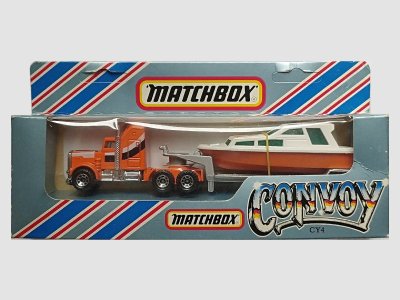 Kenworth Aerodyne & Low Bed Trailer "boat"