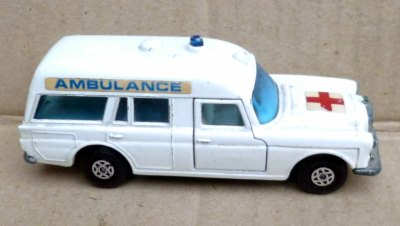 Mercedes Benz "Binz" Ambulance