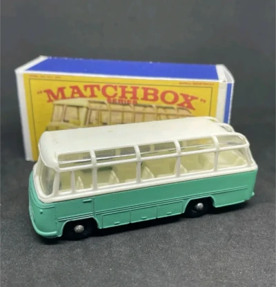 Mercedes Coach