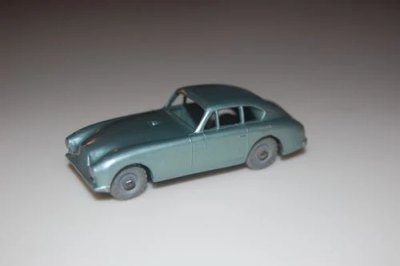 Aston Martin DB2-4