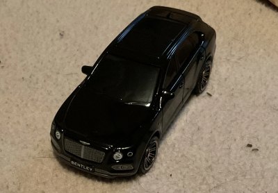 18 Bentley Bentayga