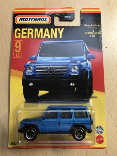 15 Mercedes-Benz G 500