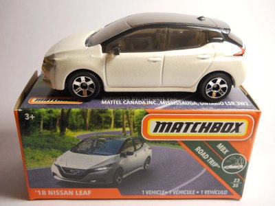18 Nissan Leaf